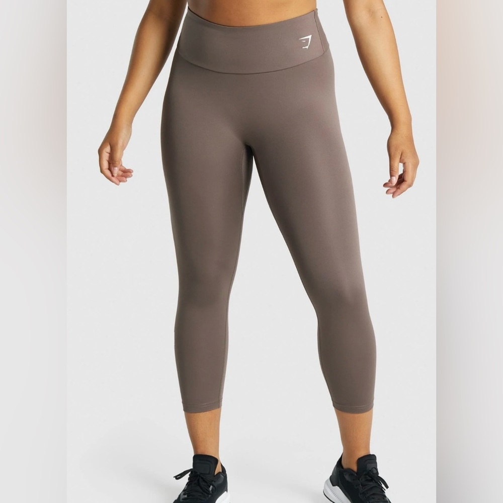 GYMSHARK Brand new size XS Training 7/8 Leggings Brown
